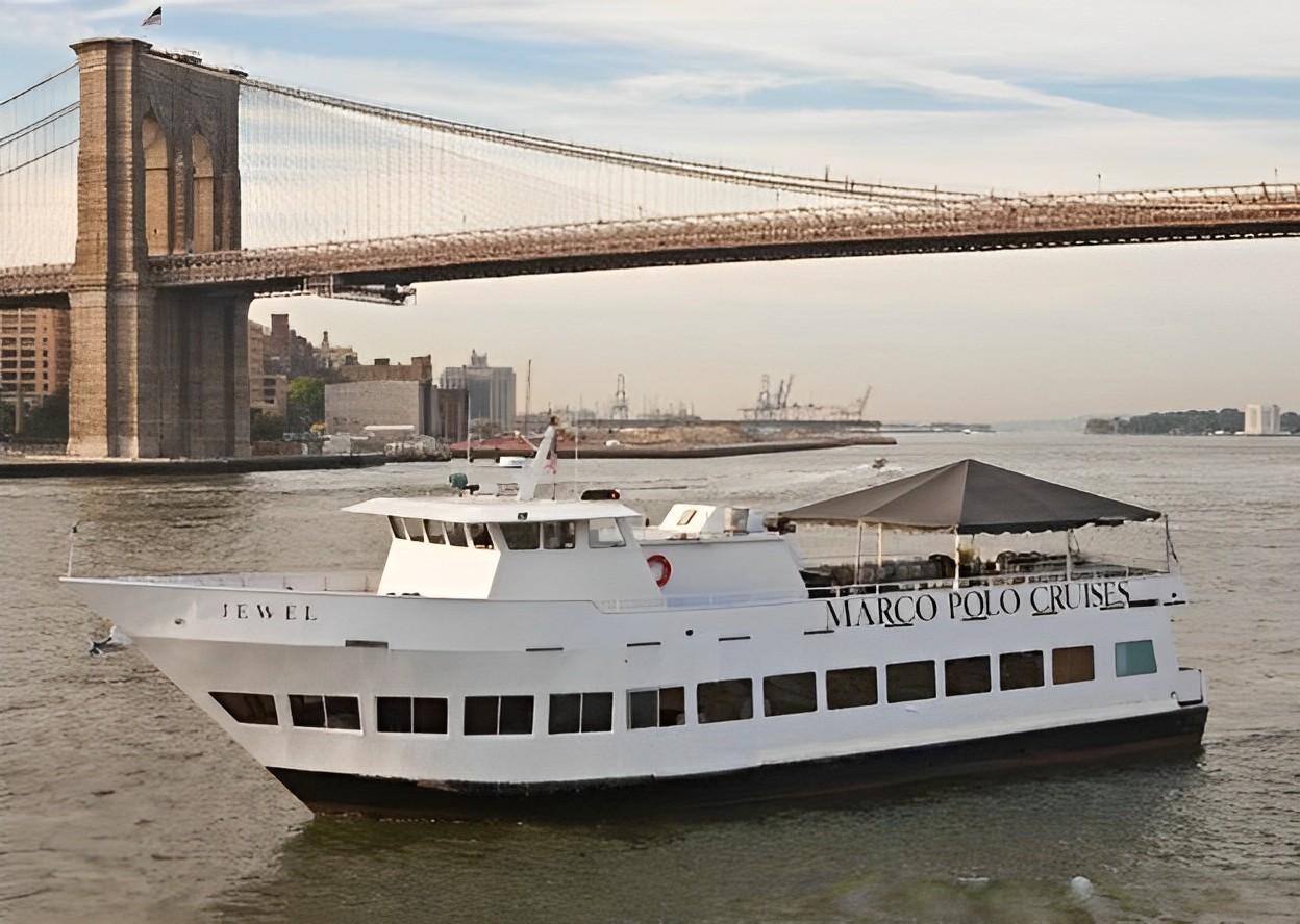 Sunset Yacht Party NYC